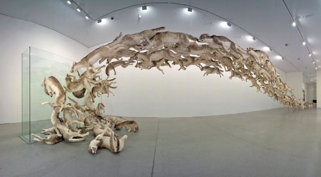 Head On, installation by Cai Guo-Qiang